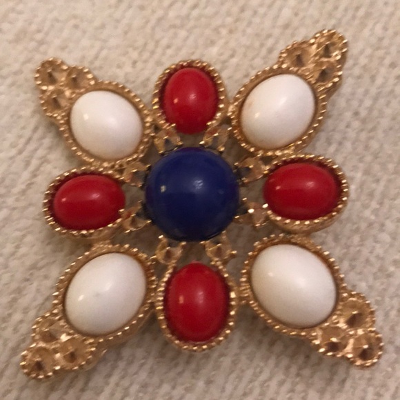 Sarah Coventry Red, White, Blue & gold brooch - Picture 7 of 7